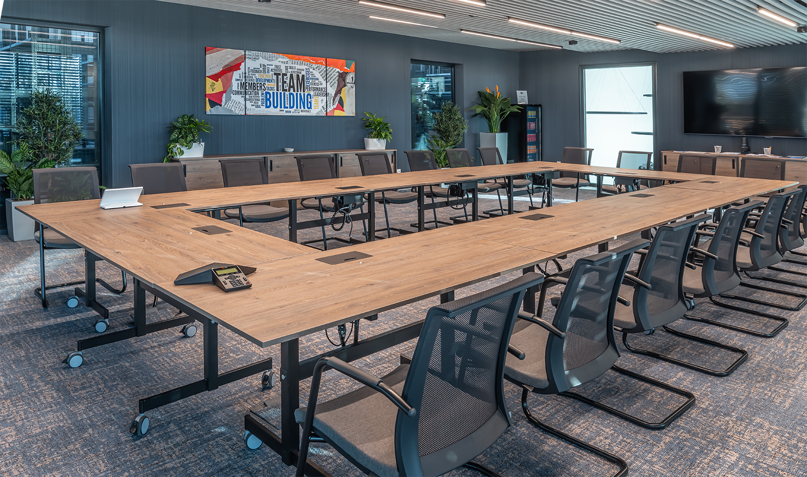 Otthoni iroda bútor – íróasztal, könyvespolc, dolgozószoba komplett berendezése